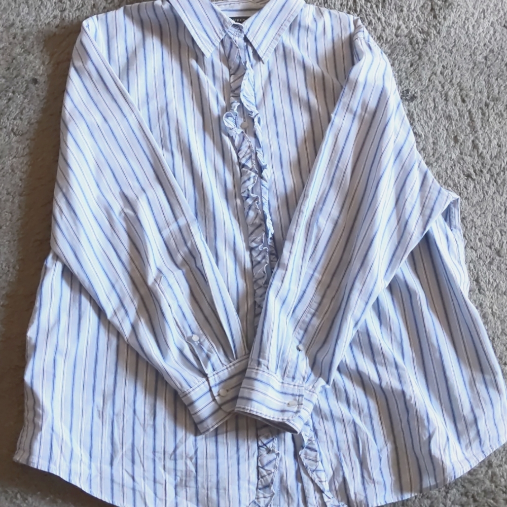 Women shirt